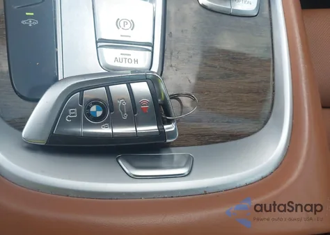 2019 BMW 750I xDrive из США, поврежденный, VIN WBA7F2C53KB240437